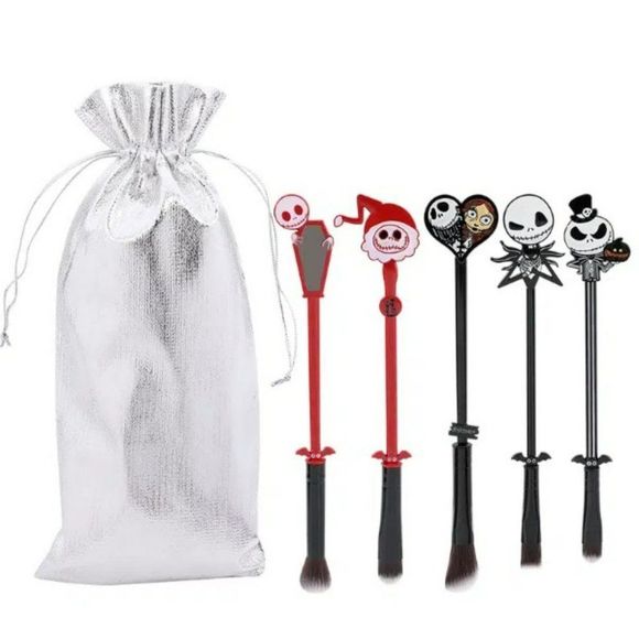The Nightmare Before Christmas Makeup Brushes 5pcs Christmas Makeup Brush Set - Picture 1 of 8